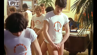 Klasik Orgy: Azgın Aşıklar Grubuyla Bir Vintage Orgy