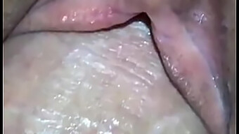 Close-Up Creampie Van Een Amateur Tiener