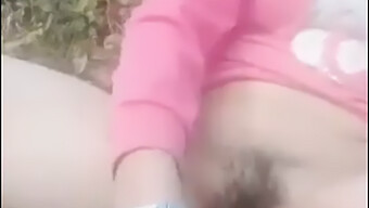 Chica Amateur De Nepal Tiene Una Sesión En Solitario