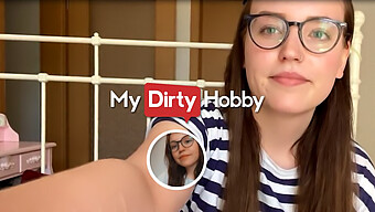 Leni_lizzina Velika Rit Dobi Žaromete V Tem Solo Videu - Mydirtyhobby