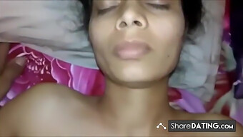 La Esposa Amateur Alka Bhabhi Experimenta Sexo Hardcore Con Su Esposo