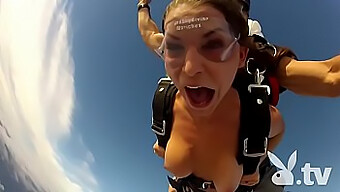 Badass Skydiving: Petualangan Khusus Anggota