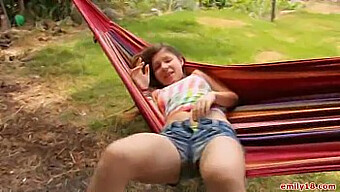 Teen (18+) Video: Outdoor Vixen