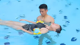 Schwimmmassage Für Einen Perfekten Körper